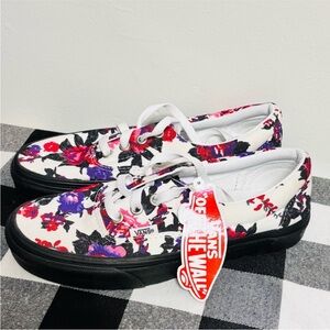 VANS Era Shoes Floral Covered Ditsy-True White
Women's Size 6 New with tags!!
